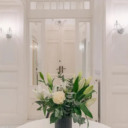 Basilica Palace Apartment