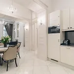 Basilica Palace Apartmán *