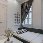 Basilica Palace Apartmán *