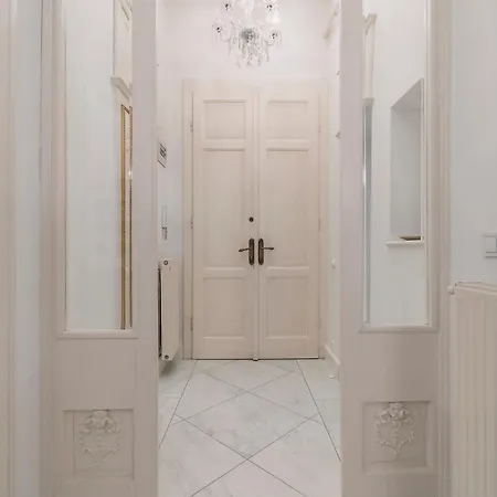 Basilica Palace Apartament