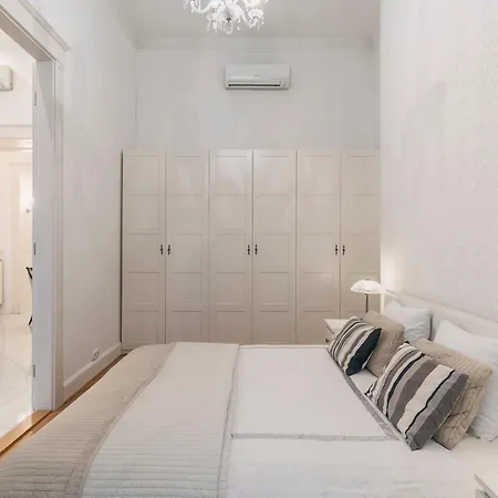 Basilica Palace Apartament *